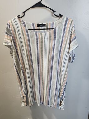 Striped Short-Sleeve Scoop Neck Top in Multicolor